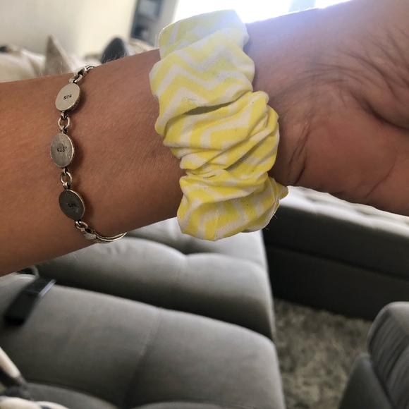 Yellow/White Scrunchie Watch band 38mm/40mm - Picture 3 of 8